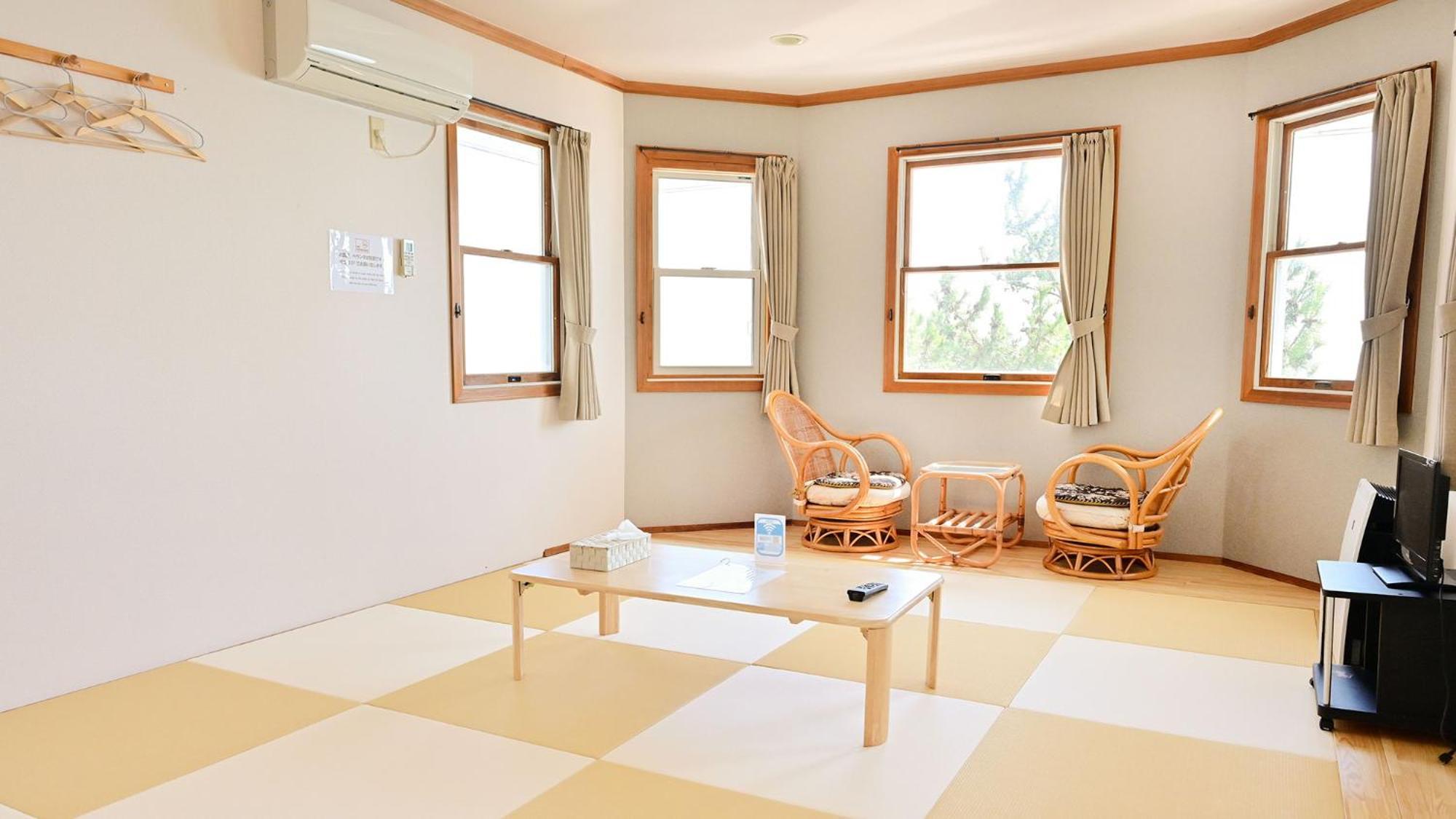 Biwa-Lakeside Cottage B B Dylan Minamikomatsu Habitación foto